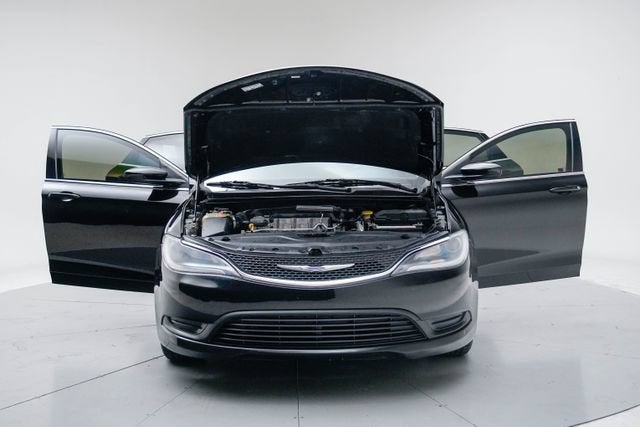 2016 Chrysler 200 LX
