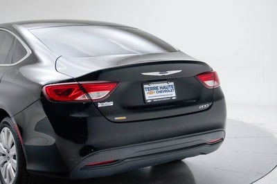 2016 Chrysler 200 LX