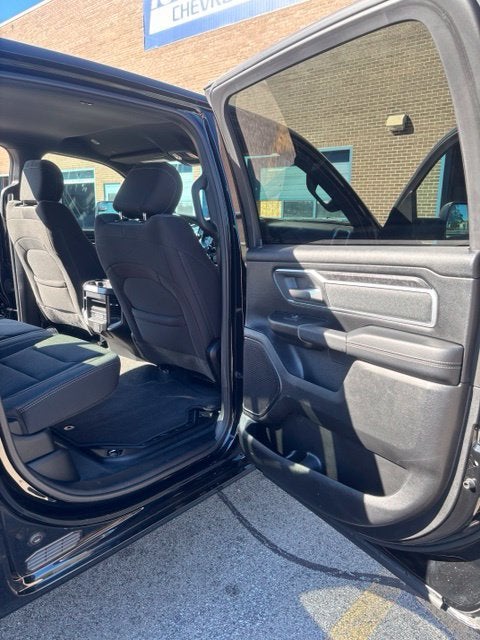 2023 RAM 1500 Big Horn Crew Cab 4x4 6'4" Box
