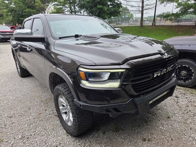 2019 RAM 1500 Laramie Crew Cab 4x4 6'4" Box