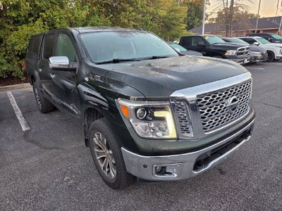 2019 Nissan TITAN SL