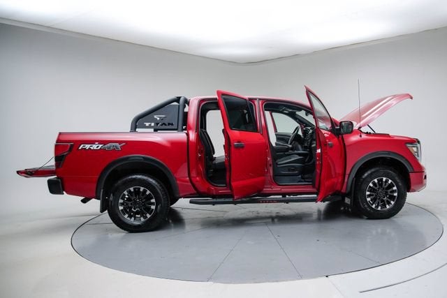 2021 Nissan TITAN Crew Cab PRO-4X 4x4