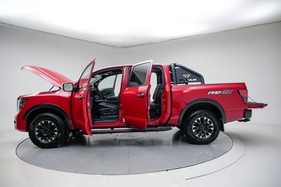 2021 Nissan TITAN Crew Cab PRO-4X 4x4
