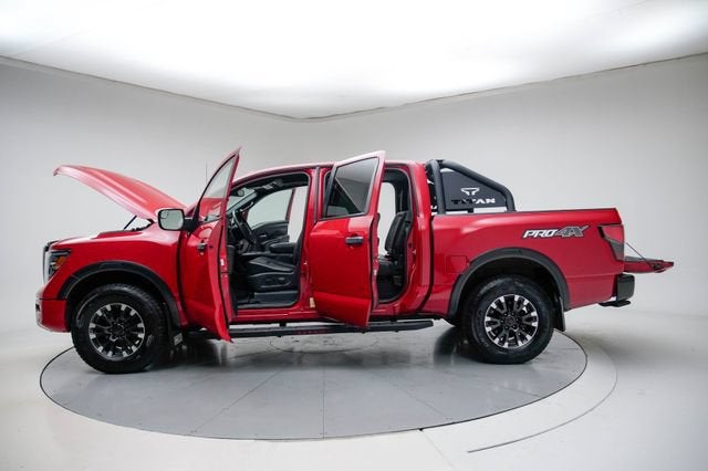 2021 Nissan TITAN Crew Cab PRO-4X 4x4