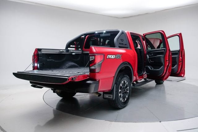 2021 Nissan TITAN Crew Cab PRO-4X 4x4