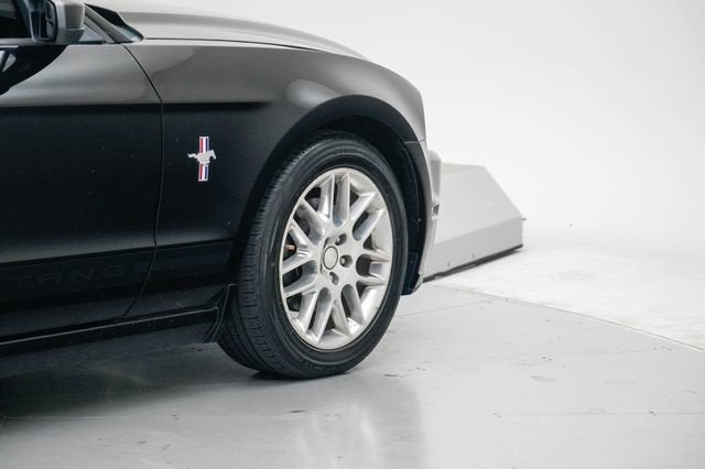 2013 Ford Mustang V6
