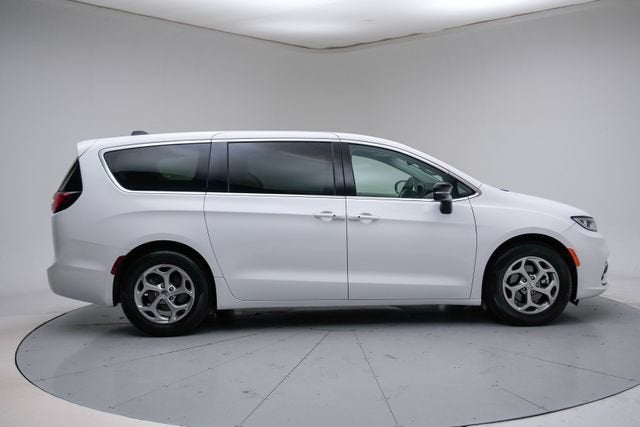 2024 Chrysler Pacifica Limited