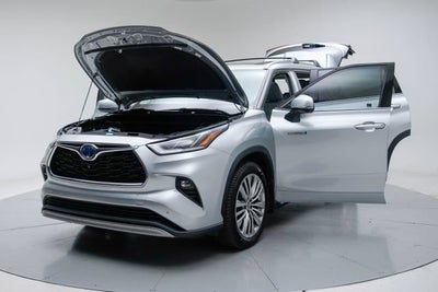 2021 Toyota Highlander Hybrid Platinum