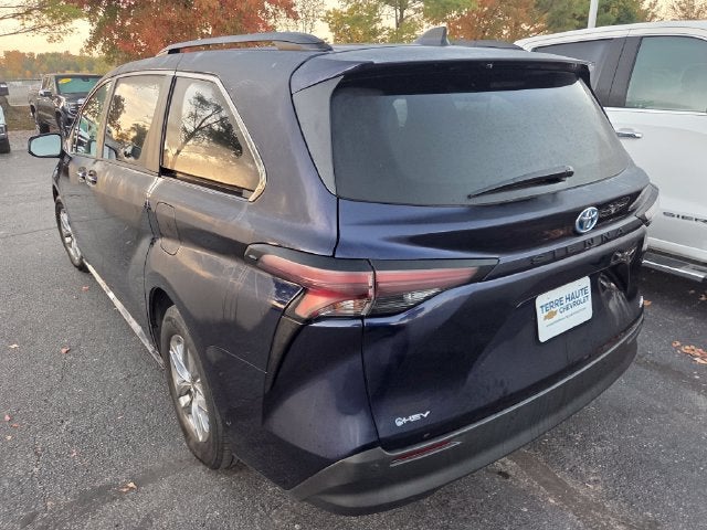 2025 Toyota Sienna XLE