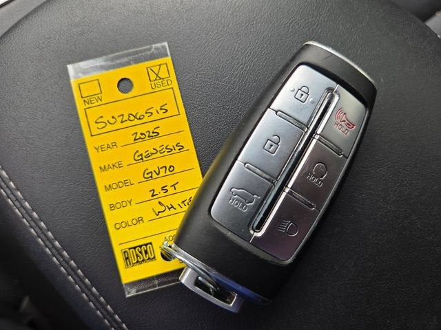 2025 Genesis GV70 2.5T