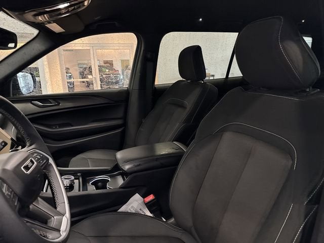 2024 Jeep Grand Cherokee L Laredo 4x4