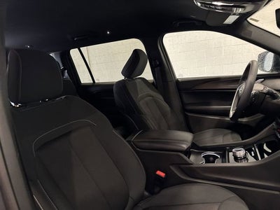 2024 Jeep Grand Cherokee L Laredo 4x4