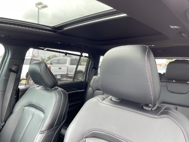 2025 Jeep Grand Cherokee L Limited 4x4