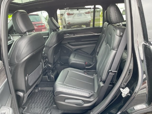 2025 Jeep Grand Cherokee L Limited 4x4