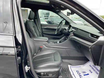 2025 Jeep Grand Cherokee L Limited 4x4