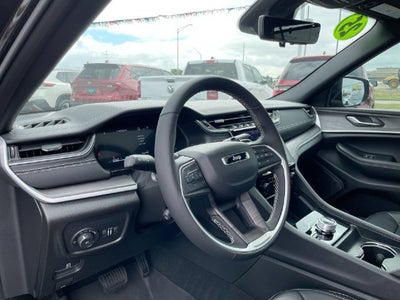 2025 Jeep Grand Cherokee L Limited 4x4