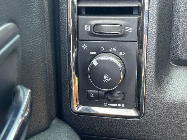 2017 RAM 1500 Sport Crew Cab 4x4 5'7" Box
