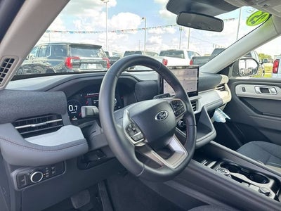 2025 Ford Explorer Active