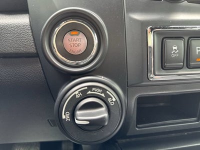 2019 Nissan TITAN SV