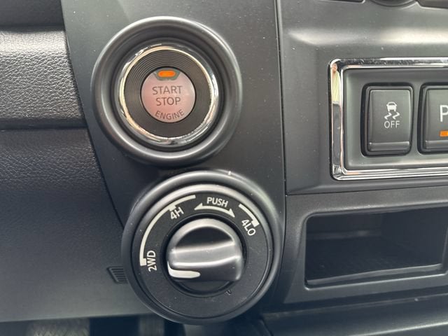 2019 Nissan TITAN SV