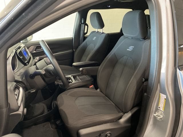 2020 Chrysler Pacifica Touring