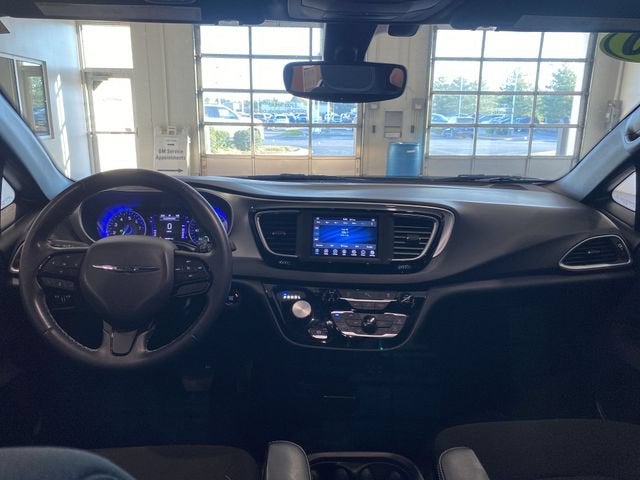 2020 Chrysler Pacifica Touring