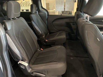 2020 Chrysler Pacifica Touring