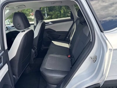 2025 Volkswagen Taos SE