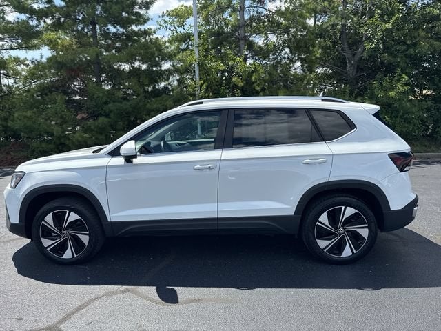 2025 Volkswagen Taos SE