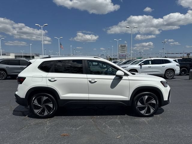 2025 Volkswagen Taos SE