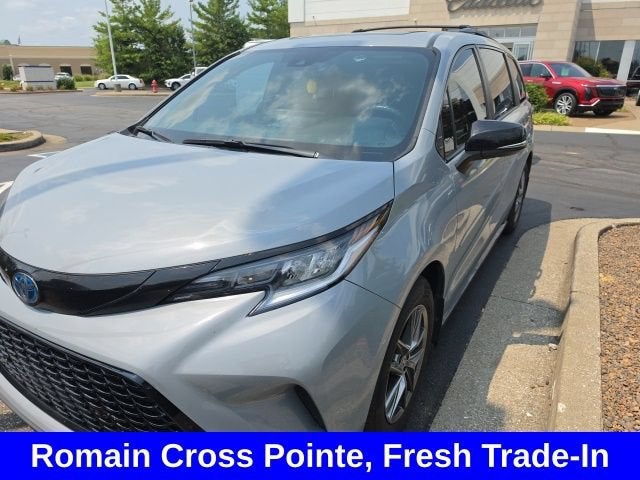 2025 Toyota Sienna XSE