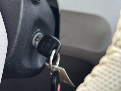 2012 Toyota Sienna XLE V6 8 Passenger