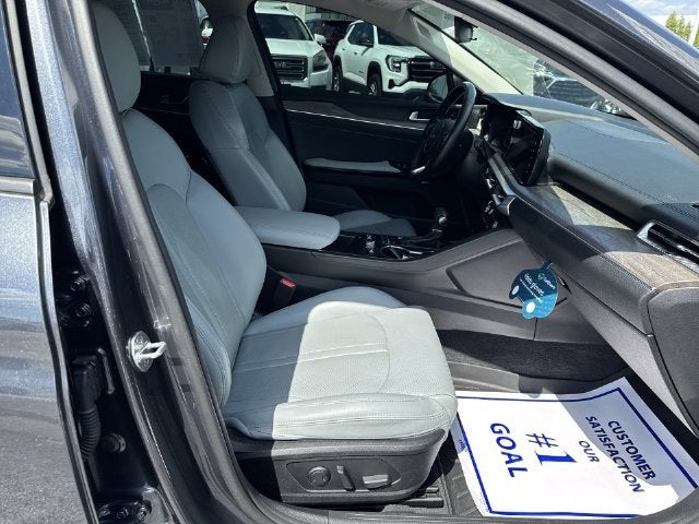 2022 Kia K5 EX