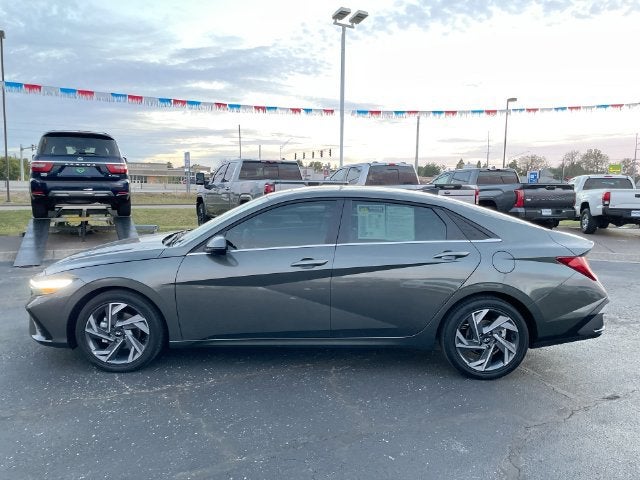 2025 Hyundai Elantra Limited