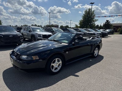 2004 Ford Mustang V6 Deluxe