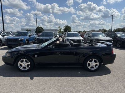 2004 Ford Mustang V6 Deluxe