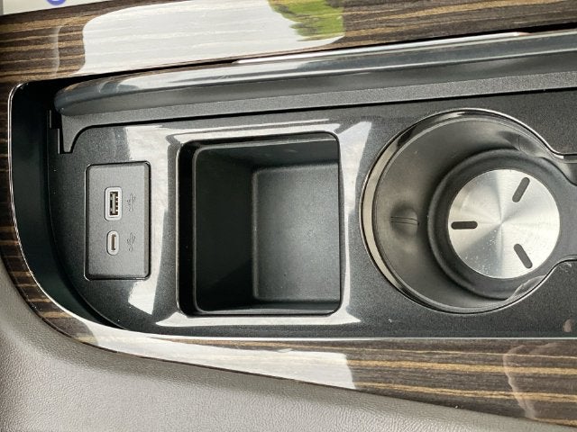 2021 Cadillac Escalade ESV Premium