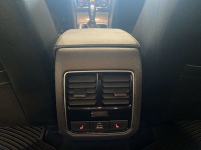 2017 Volkswagen Passat 1.8T SE w/Technology
