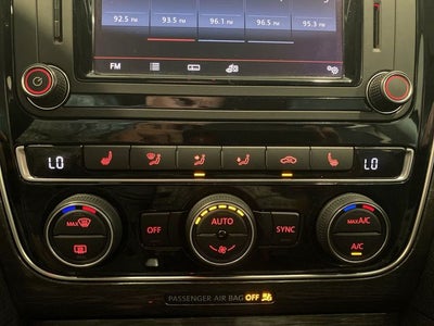 2017 Volkswagen Passat 1.8T SE w/Technology