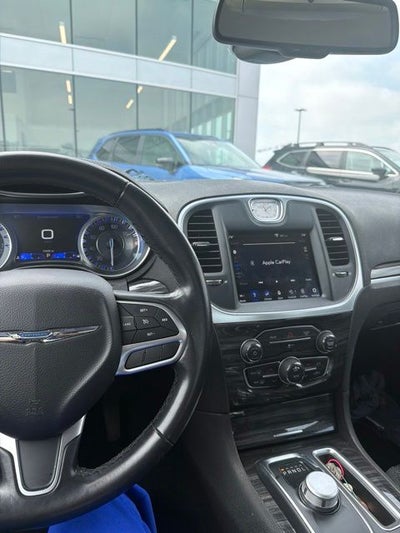 2019 Chrysler 300 Touring