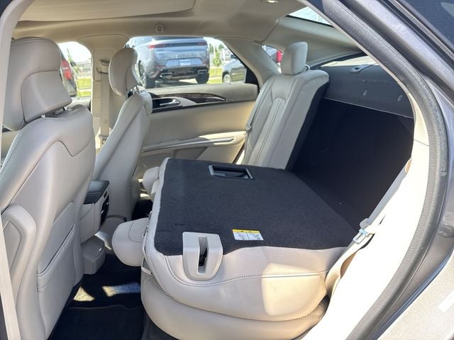 2016 Lincoln MKZ Base