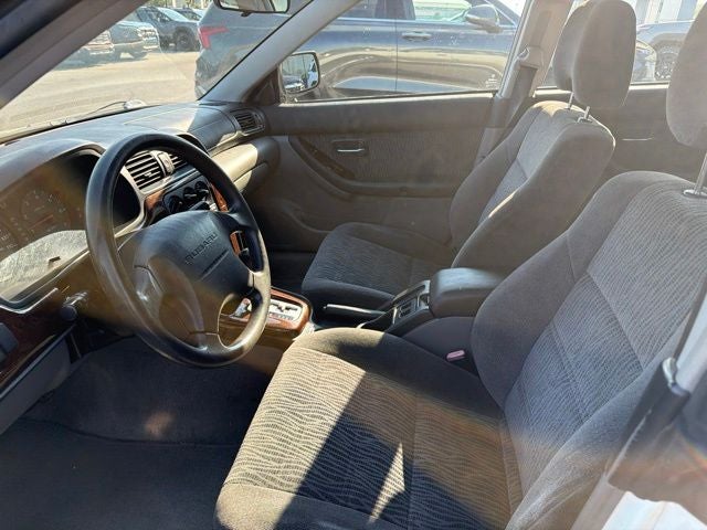 2000 Subaru Outback 2.5 Base
