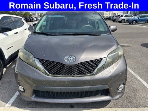 2012 Toyota Sienna SE 8 Passenger
