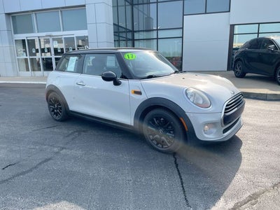 2017 MINI Cooper Base