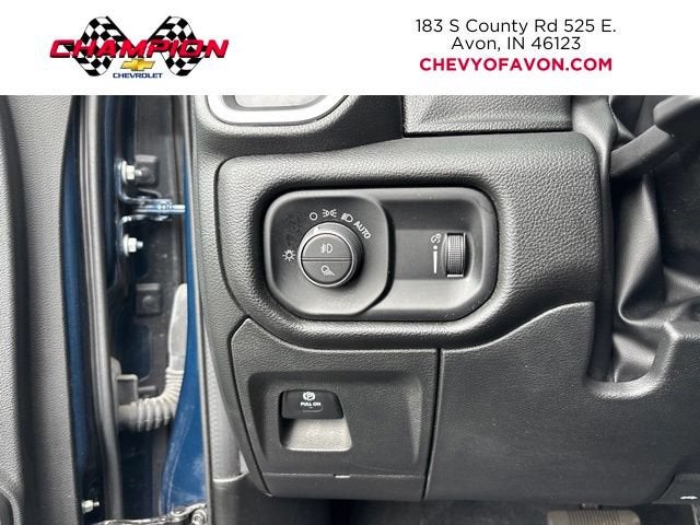 2023 RAM 1500 Big Horn Crew Cab 4x4 5'7" Box