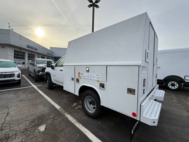 2025 Chevrolet Silverado 3500 HD Chassis Cab Work Truck