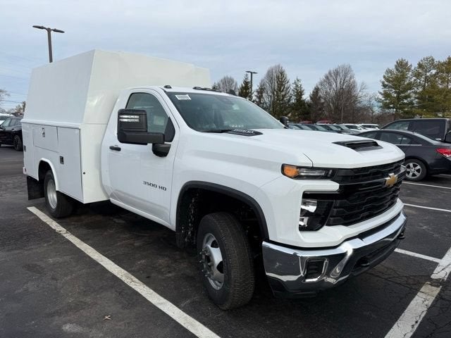 2025 Chevrolet Silverado 3500 HD Chassis Cab Work Truck