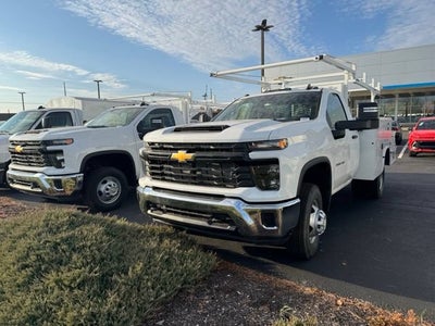 2025 Chevrolet Silverado 3500 HD Chassis Cab Work Truck