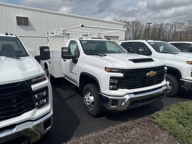 2025 Chevrolet Silverado 3500 HD Chassis Cab Work Truck