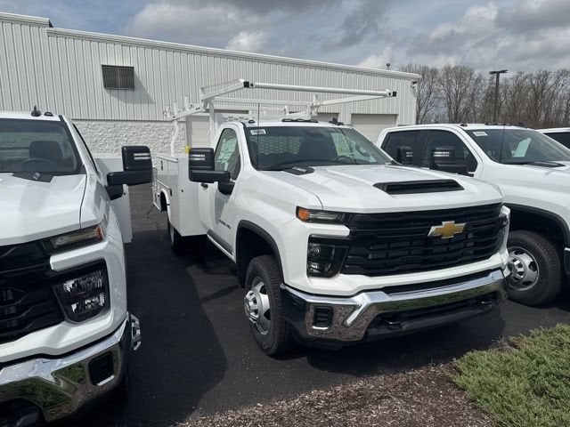 2025 Chevrolet Silverado 3500 HD Chassis Cab Work Truck
